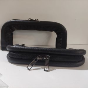 Chiusura A Molla Ecopelle Con Zip cm20x9 nera