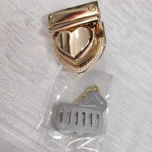 Chiusura a pulsante Cuore TL010.3 ORO